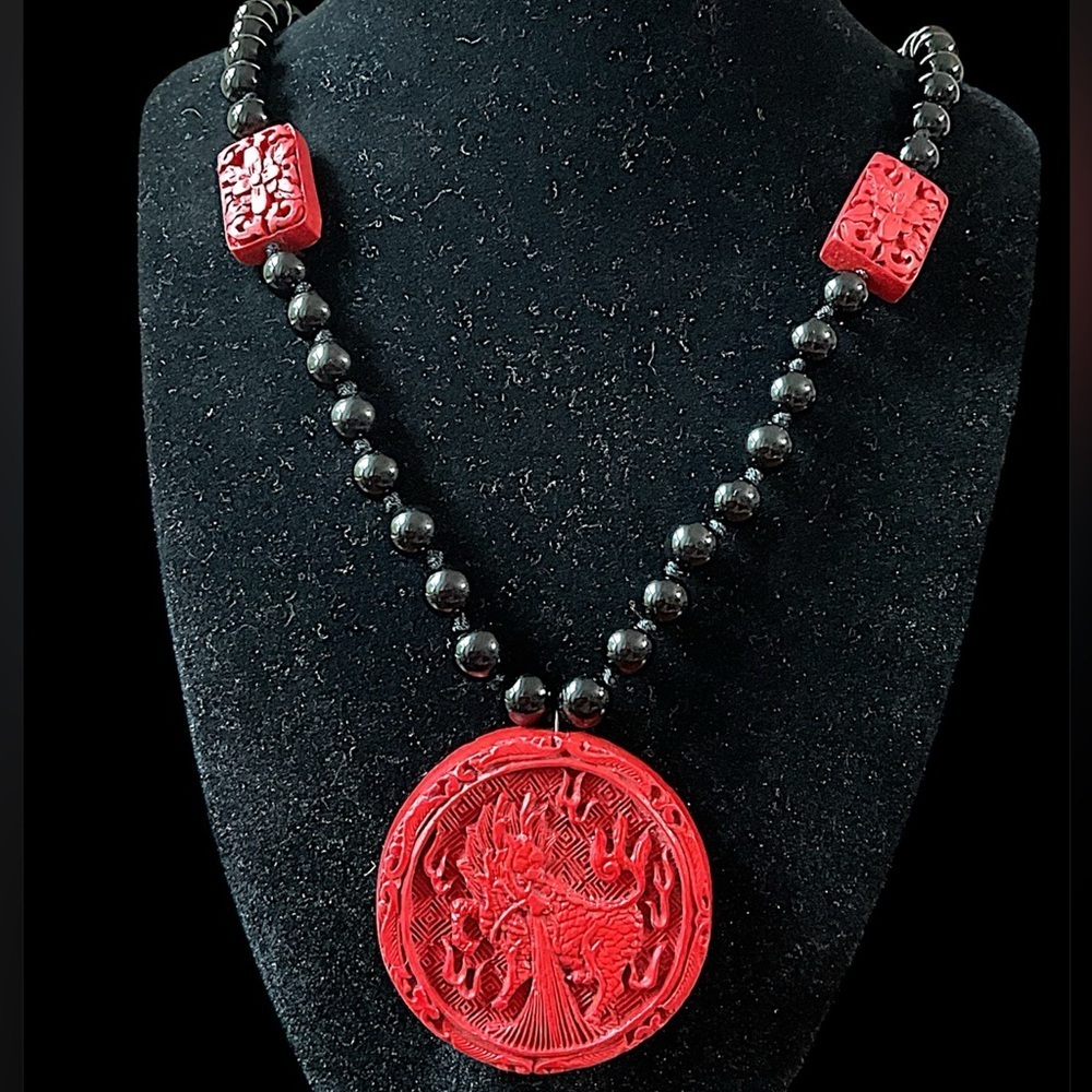 Vintage Asian Carved Cinnabar Onyx Beaded Necklace 26.5”
